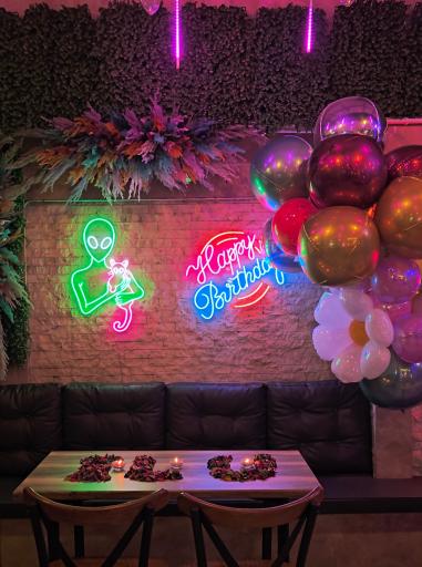 عکس کافی شاپ بیست بیست