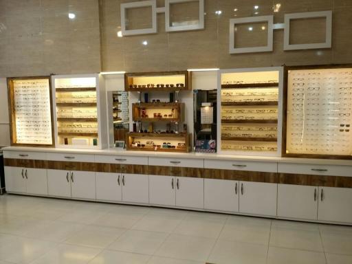 عکس بینایی سنجی و عینک فرهنگیان