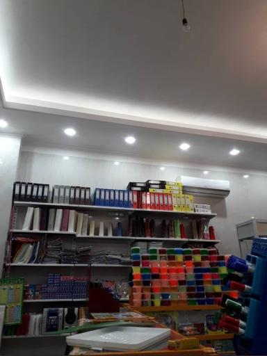 عکس فروشگاه لوازم تحریر رنگین کمان مدادها