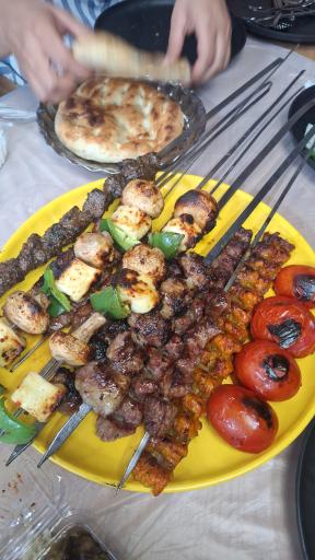 عکس کبابی عینی
