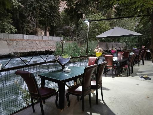 عکس رستوران شب نشین