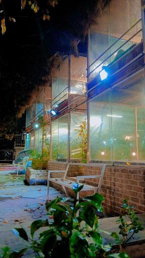 عکس رستوران شب نشین