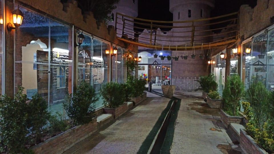 عکس سفره خانه، کافی شاپ،  رستوران سنتی رخ