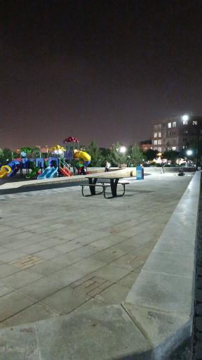 عکس زمین بازی کودکان