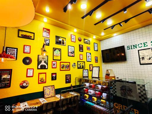 عکس ساندویچ باماهاس فردوس غرب