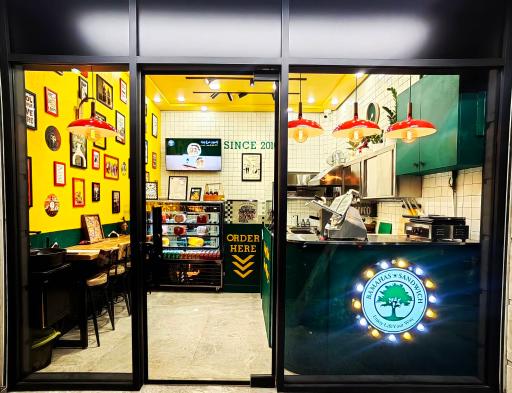 عکس ساندویچ باماهاس فردوس غرب