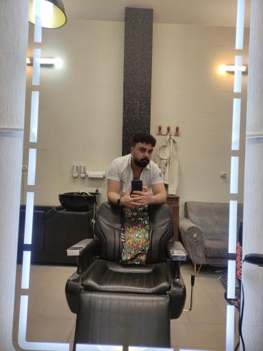 عکس سالن پیرایش میلاد