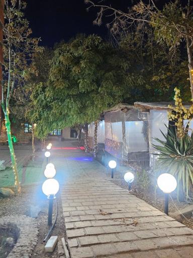 عکس کافه رستوران شاتوت 