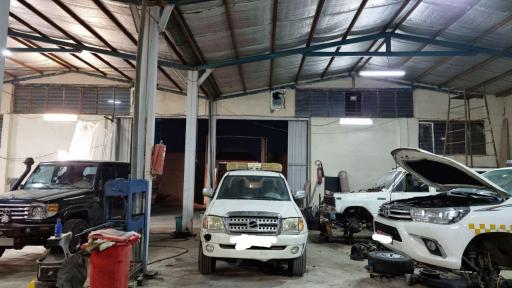 عکس تعمیرگاه تخصصی تویوتا نیسان ایران آفرود