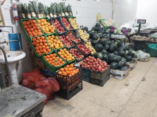 عکس میوه فروشی شریفی 