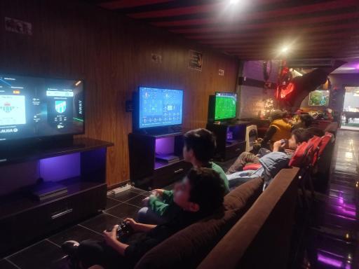 عکس کافه گیم vip