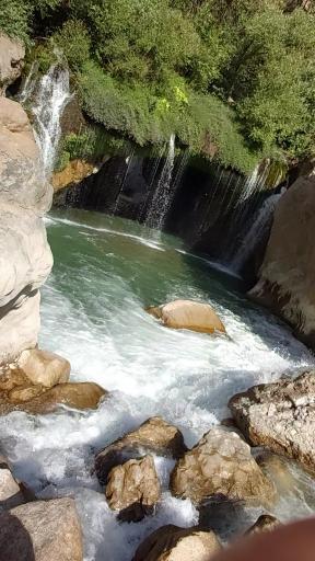 عکس آبشار آب ملخ (تخت سلیمان)