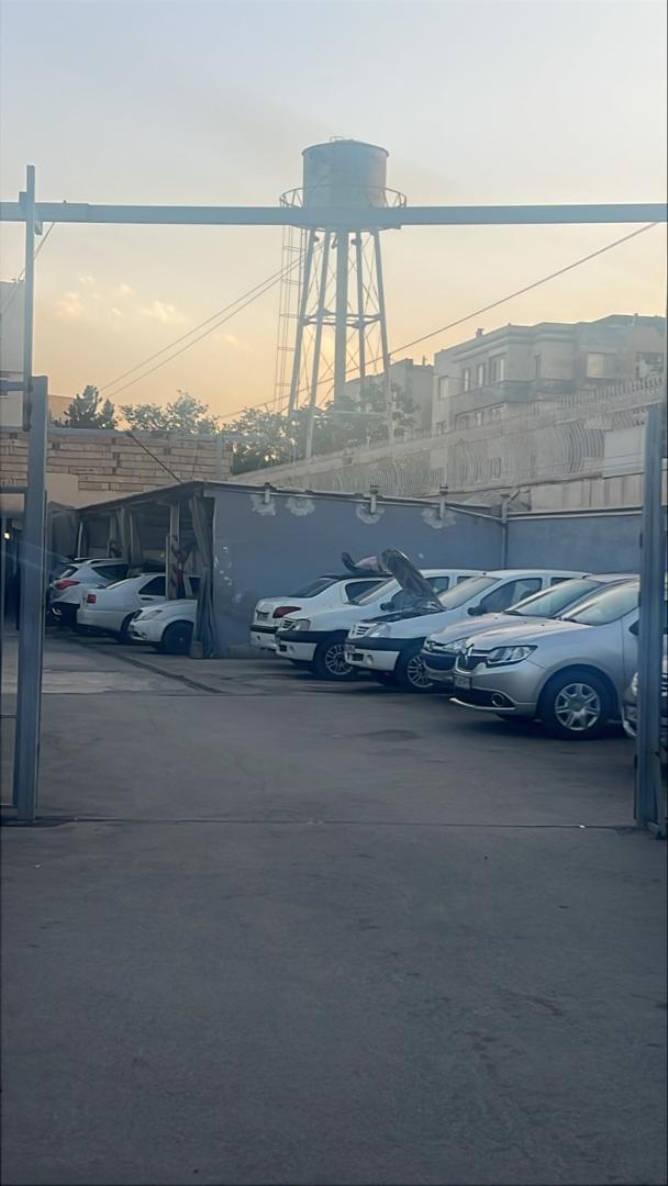 عکس تعمیرگاه ام وی ام