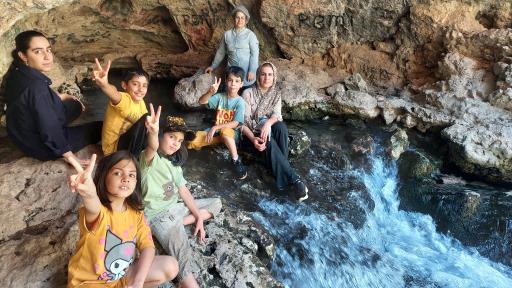 عکس آبشار آب ملخ (تخت سلیمان)