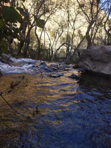 عکس آبشار آب ملخ (تخت سلیمان)