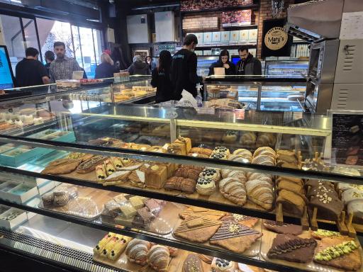 عکس نان و شیرینی ماری