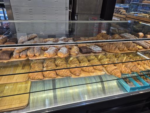 عکس نان و شیرینی ماری