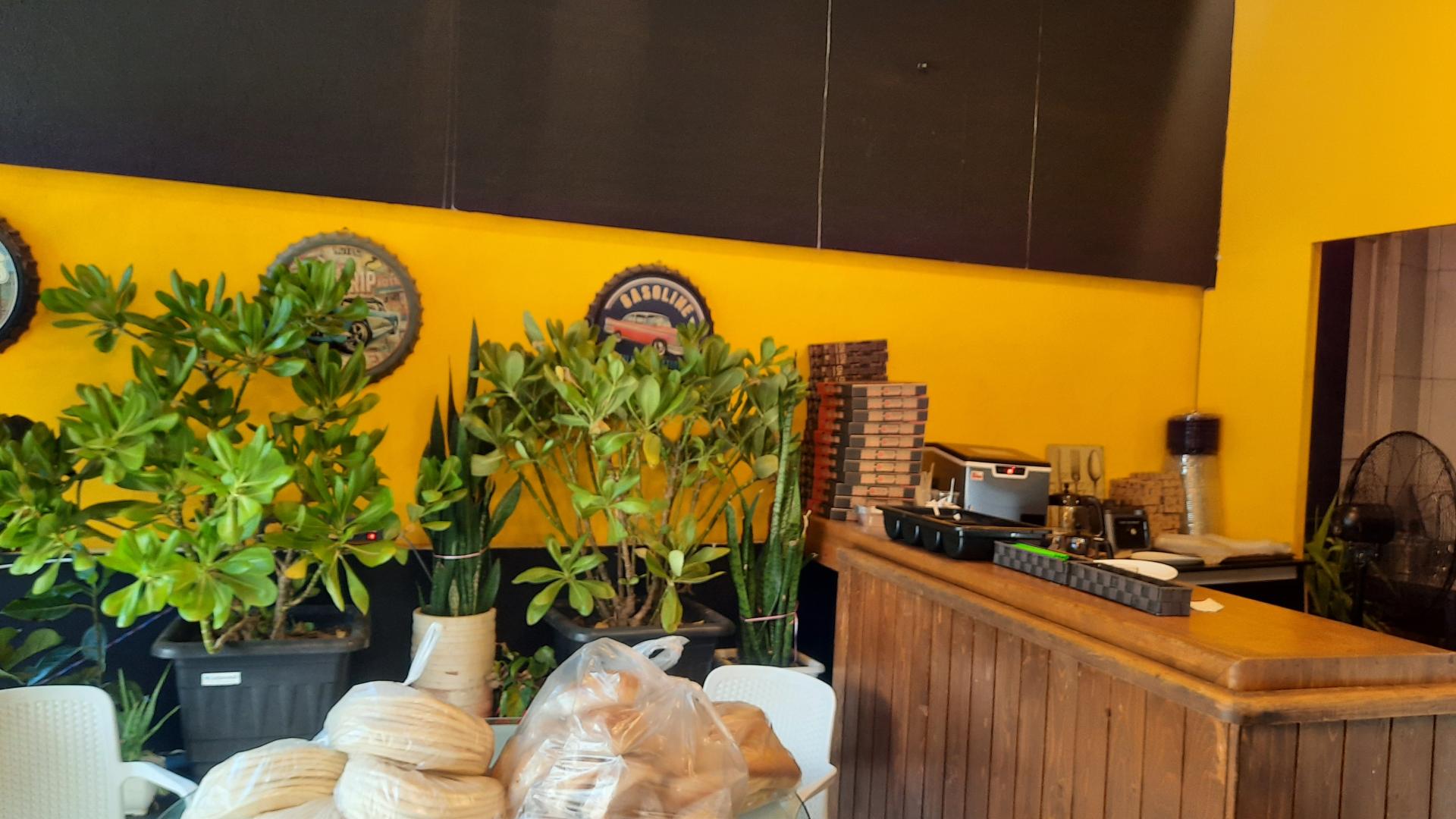 عکس وقت پیتزا و برگر