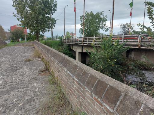 عکس پل گازروبار