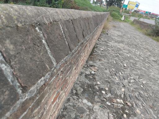 عکس پل گازروبار