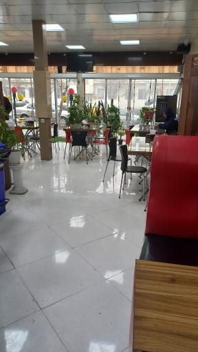 عکس پیتزا  و ساندویچ عمو مجید