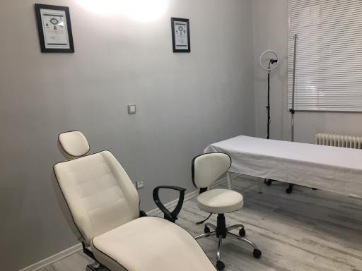 عکس کلینیک زیبایی راز