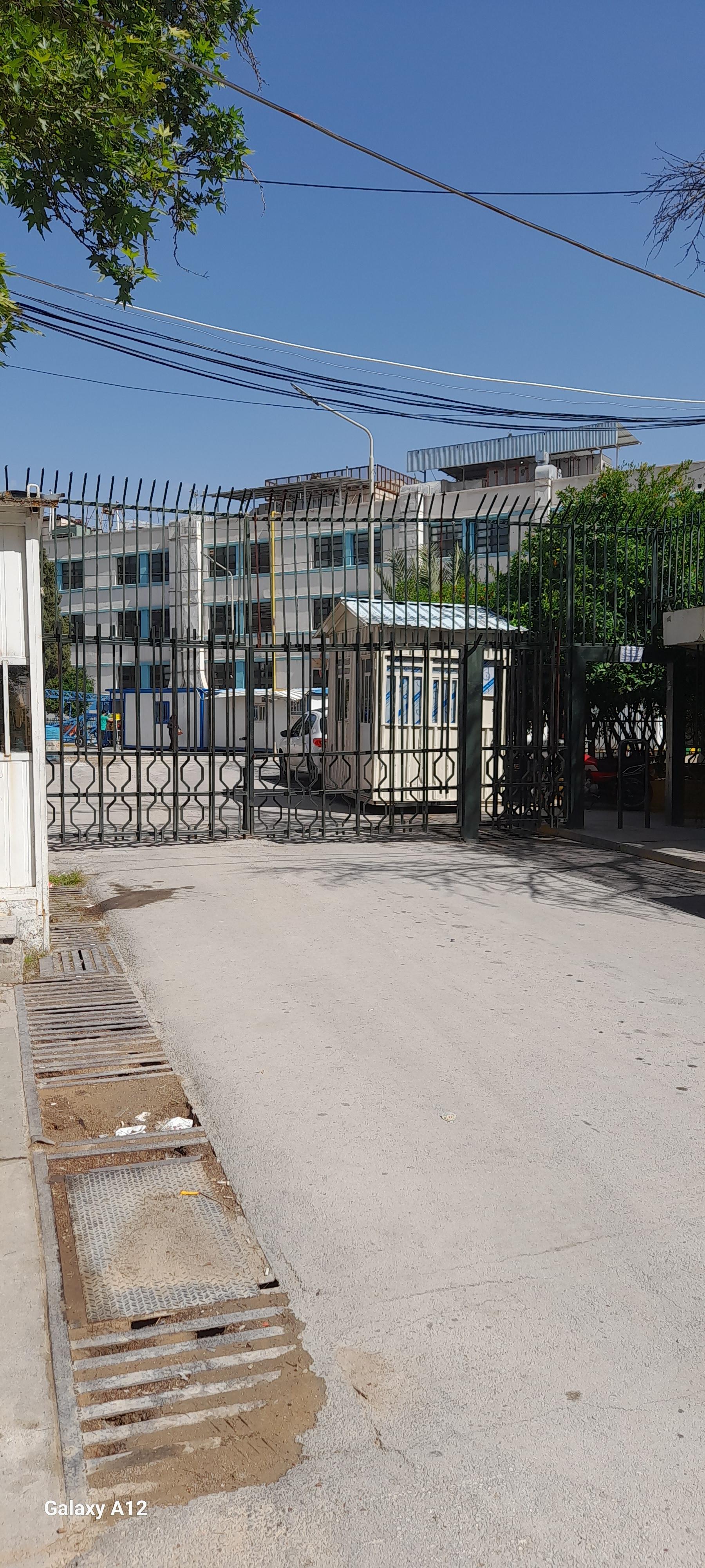 عکس درب دوم بیمارستان حاج محمد نمازی(آبیاری) 