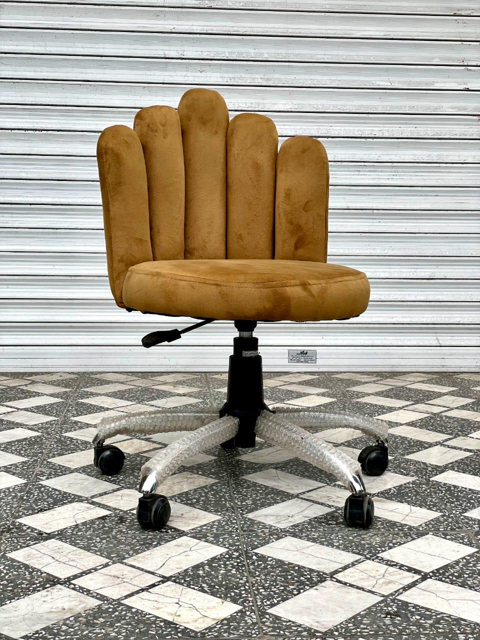 عکس تجهیزات آرایشگاهی و اداری قمری