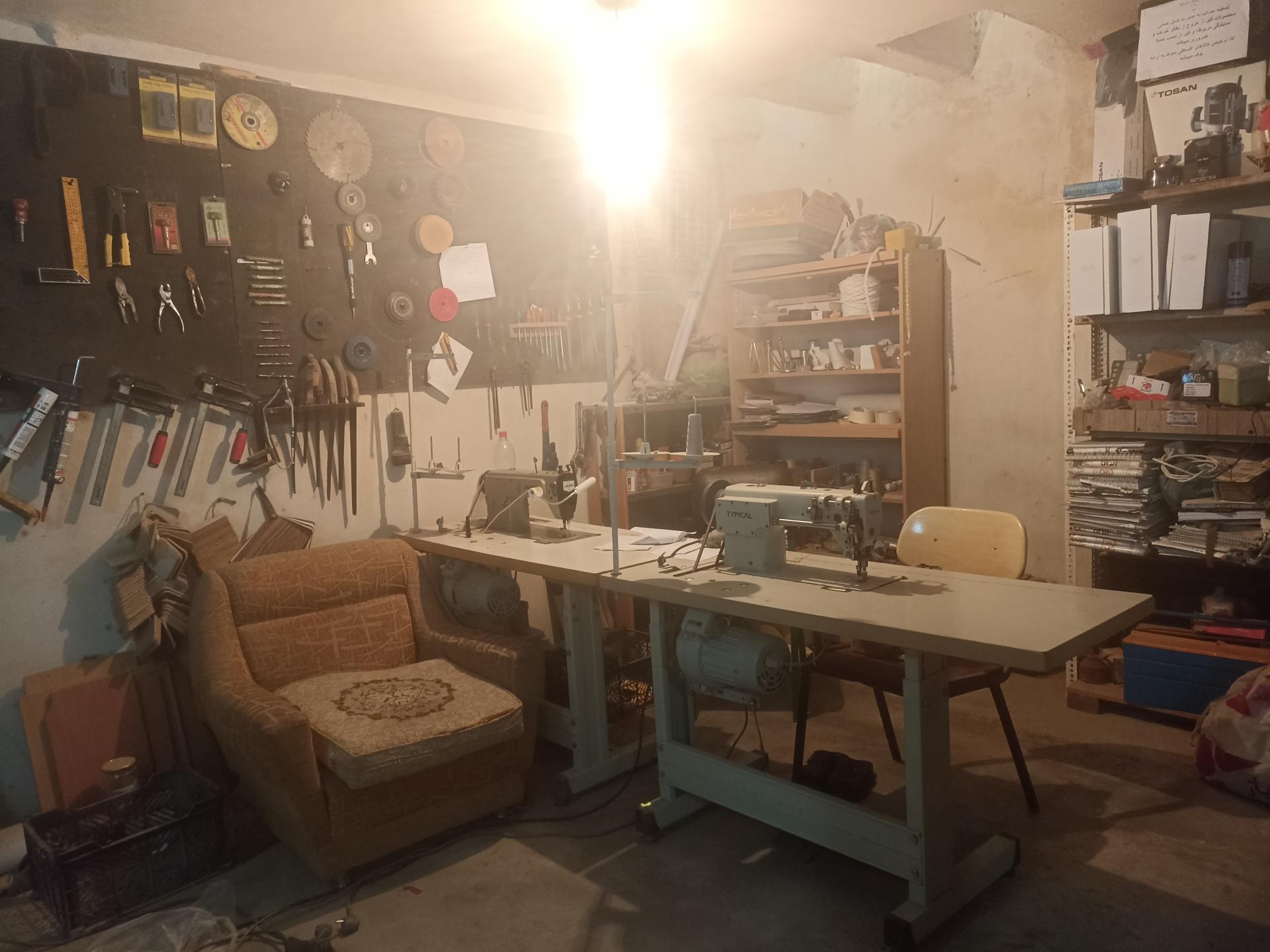 عکس تولیدی و تعمیرات مبل کیانی 