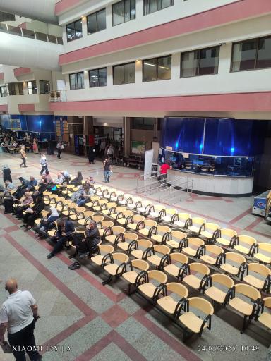 عکس پلی کلینیک تخصصی و فوق تخصص شهید لبافی نژاد