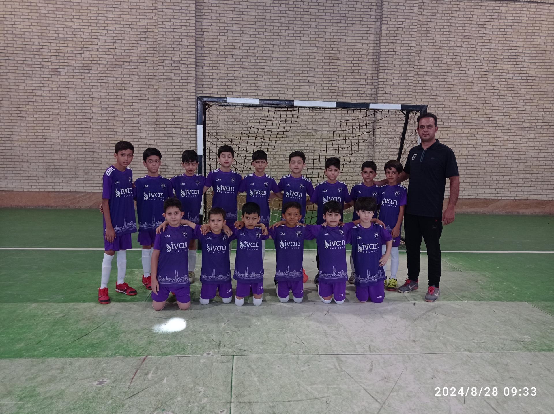 عکس سالن ورزشی فهادان 