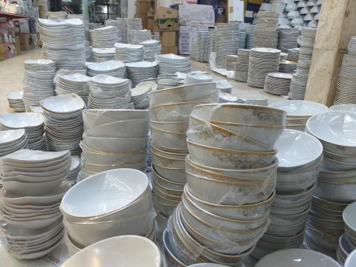 عکس انبار ظروف چینی کیلویی مستر چینی