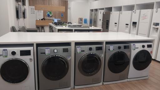 عکس فروشگاه مرکزی اسنوا