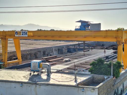 عکس شرکت فولاد حامیان غدیر (انبار آهن غدیر)