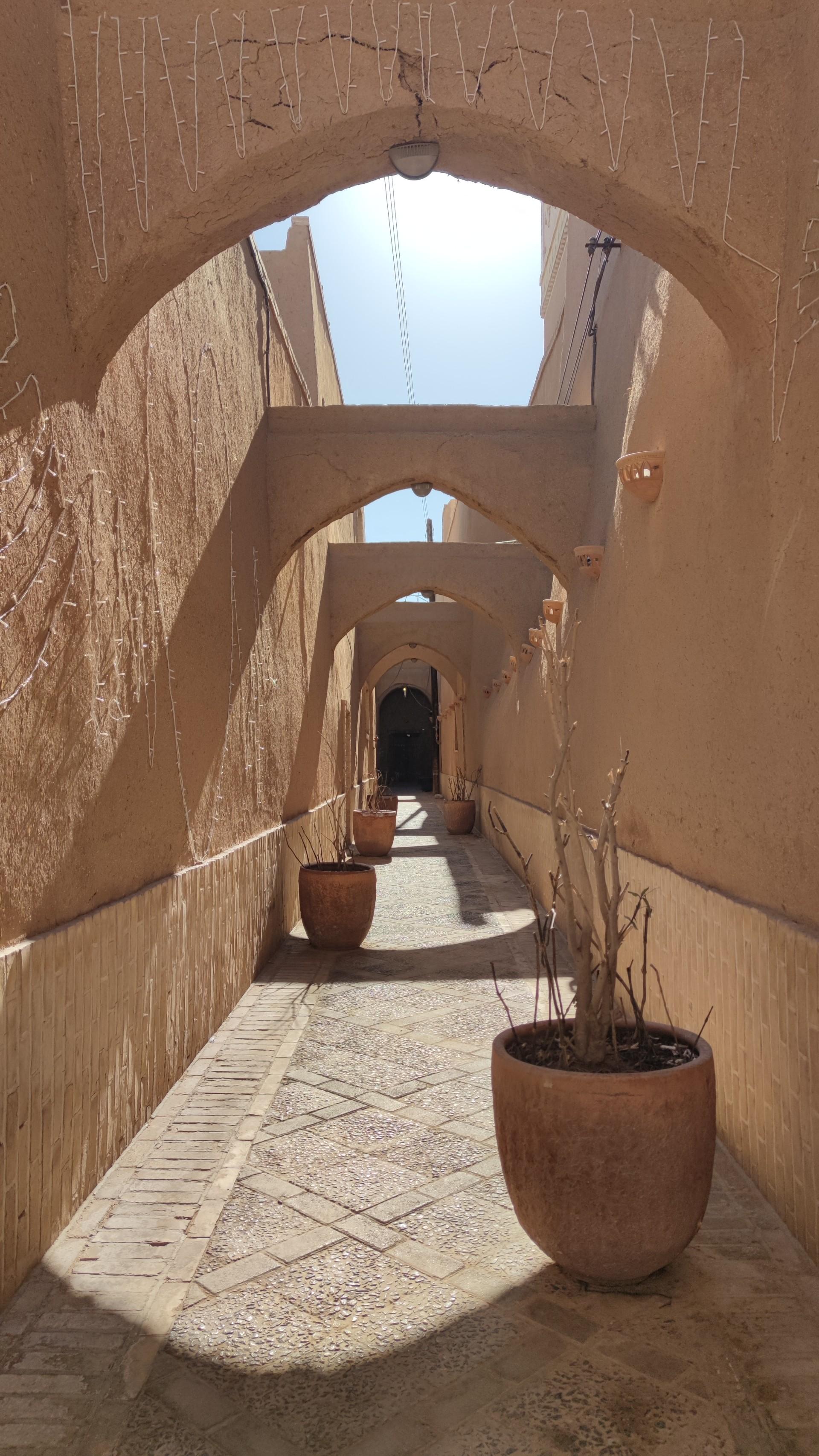 عکس آب انبار رستم گیو