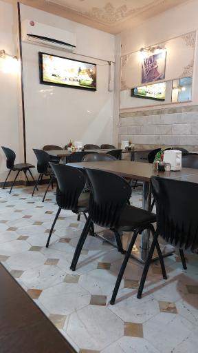 عکس رستوران لاله صحرا