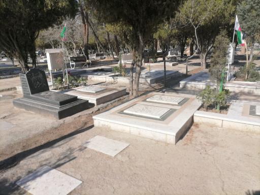 عکس قطعه شهدای انقلاب