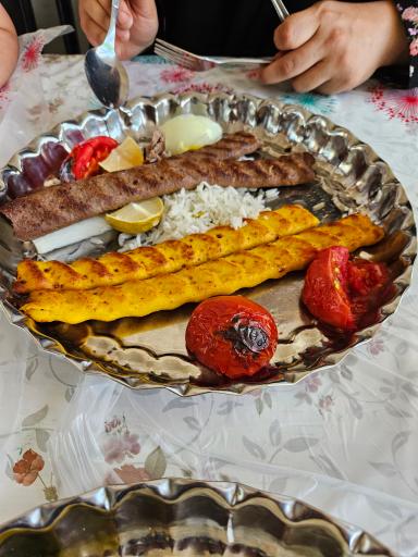 عکس رستوران عمو حسین 