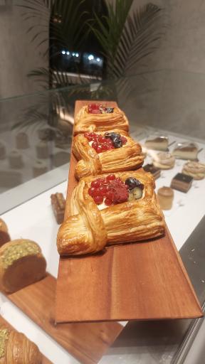 عکس کافه لومییر 