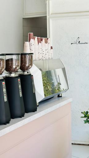 عکس کافه لومییر 