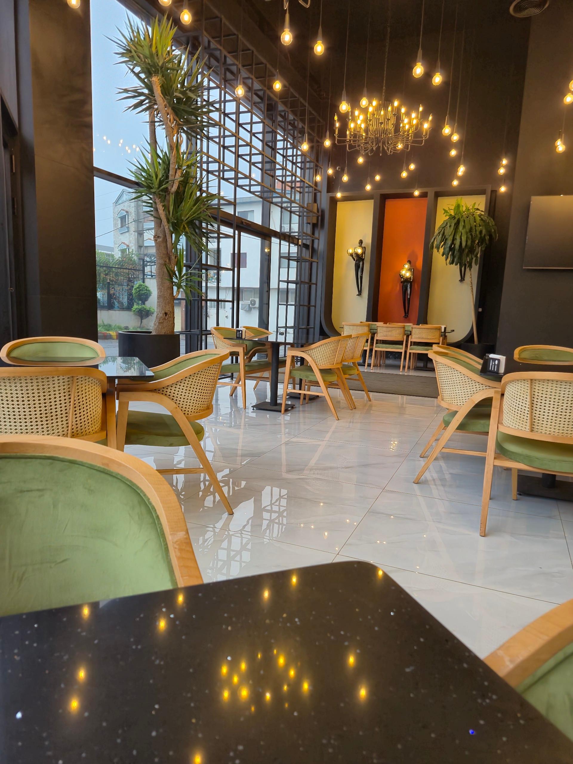 عکس کافه ساوانا