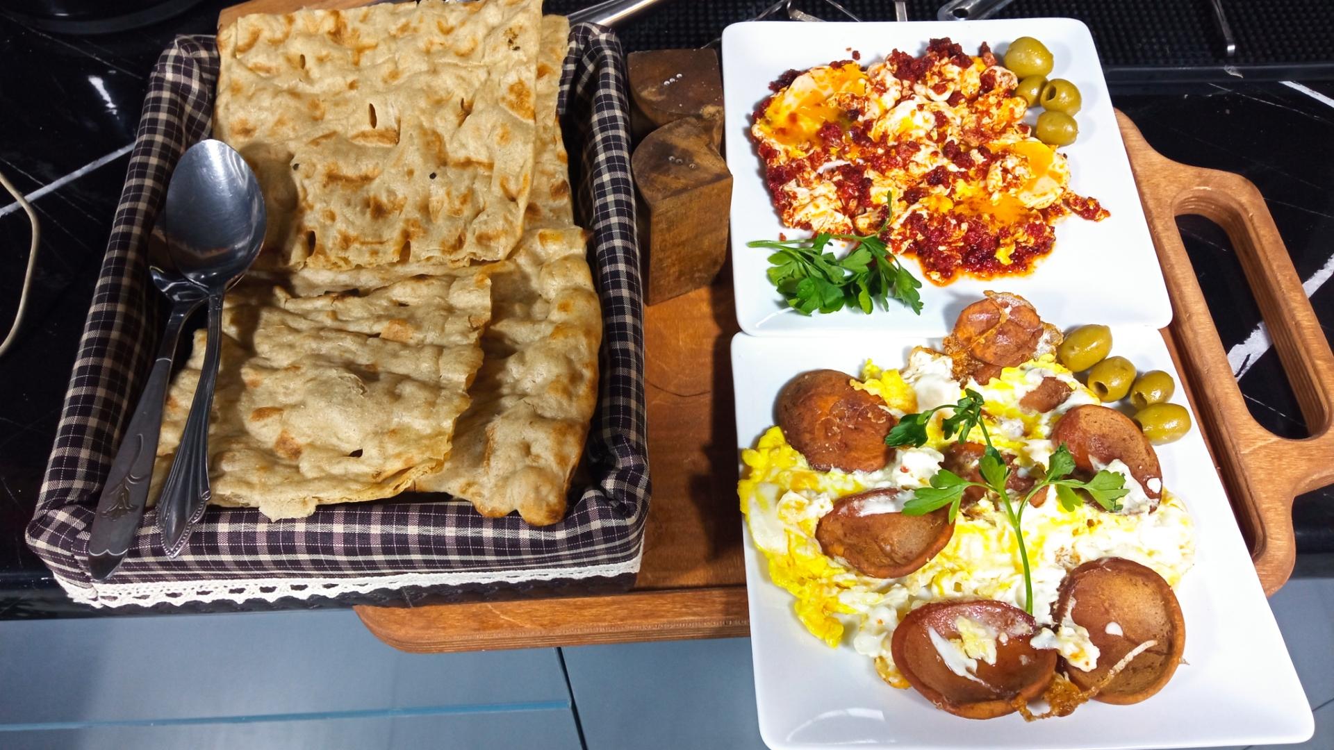 عکس کافه عشقیا