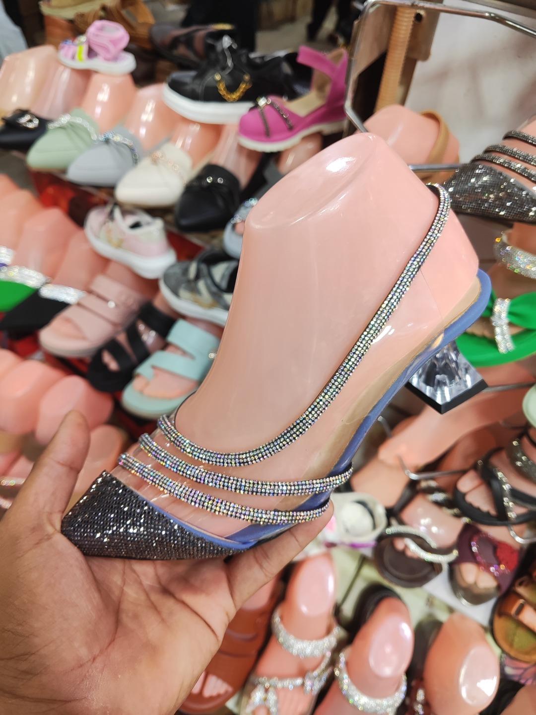 عکس فروشگاه صندل عروس