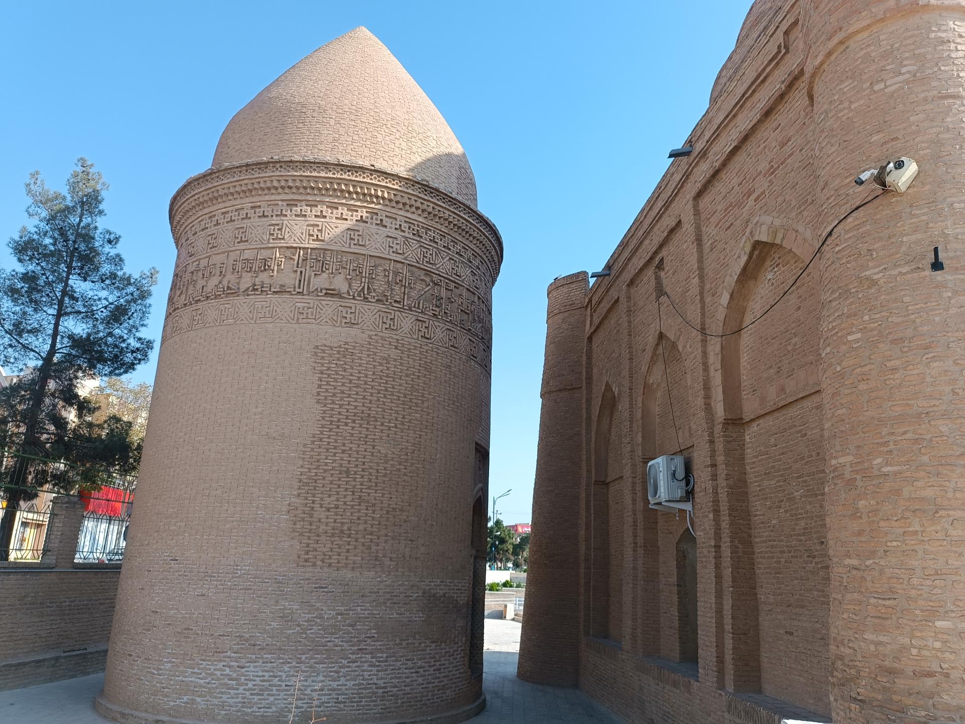 عکس برج چهل دختر