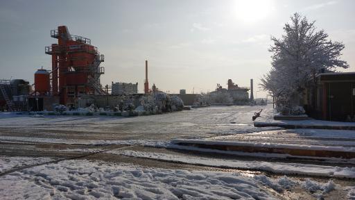 عکس کارخانه آسفالت آکام شن