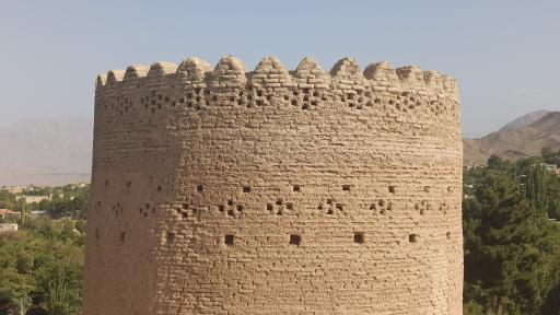 عکس برج تاریخی چالقاب