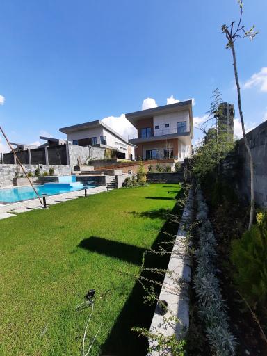 عکس باغشهر کلاه فرنگی (نادری)