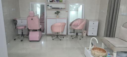 عکس آرایشگاه  آموزشگاه ومرکززیبایی سلامت