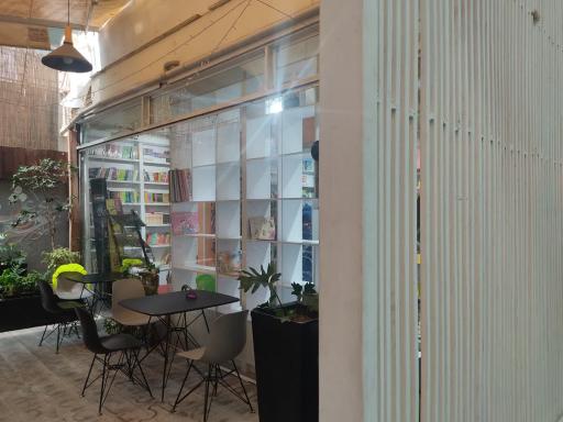 عکس کافه کتاب شیراز