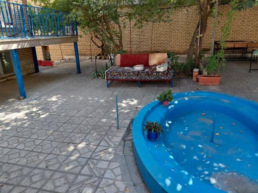 عکس هاستل بلوط